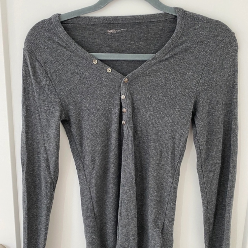 GapBody Charcoal Grey Long-Sleeve Henley Top - Size XS